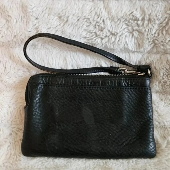 Coach Leather Corner Zip Wristlet Coin Purse Black Pebbled Leather Latch Clasp - Picture 4 of 5